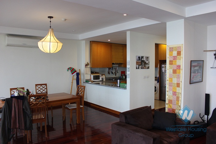 Big and luxury apartment for rent in Tay Ho area, Ha noi